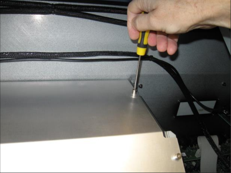 Q3 Engine Cover Plate Removal.png