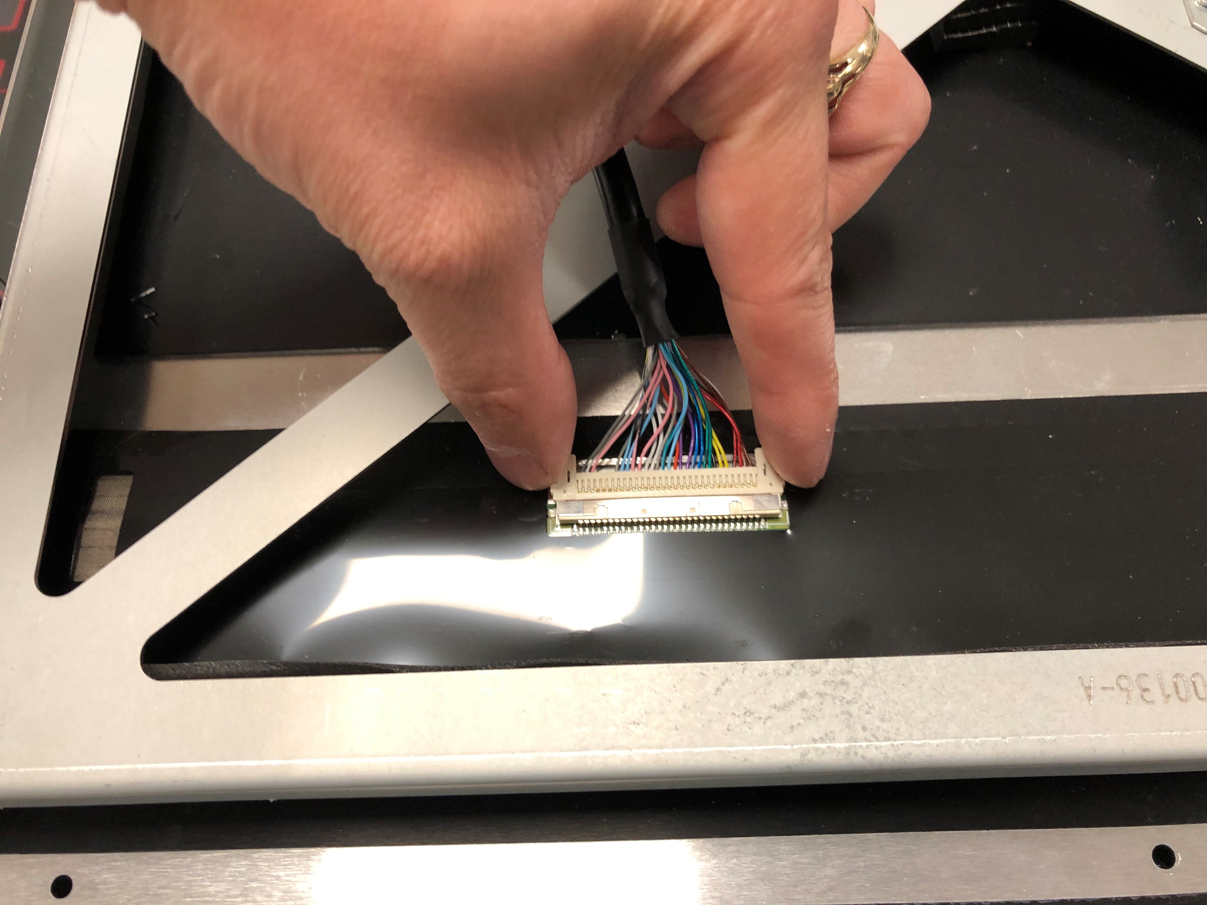 lvds connection.jpg